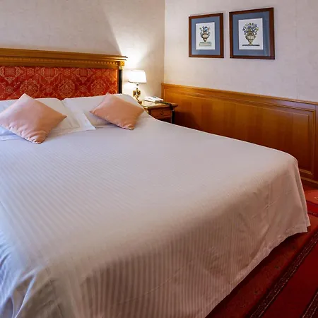 Cappello D'oro, Bw Signature Collection Hotel Bergamo