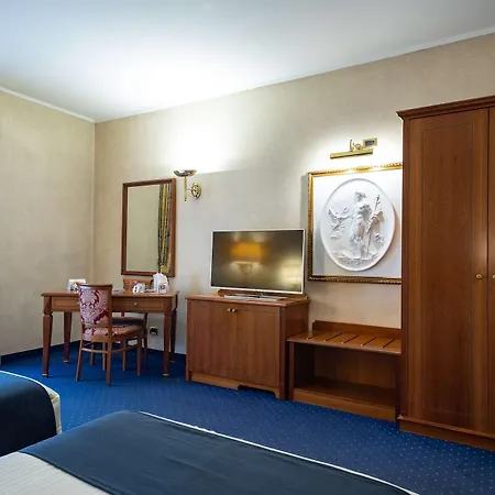 Hotel Western Cappello D'oro 4*