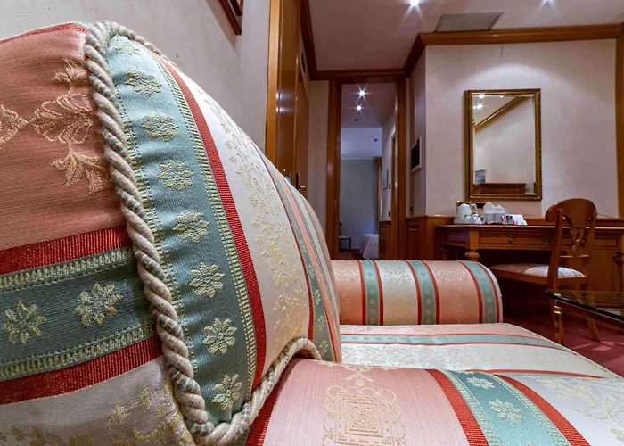 Cappello D'oro, Bw Signature Collection