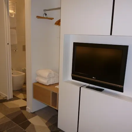 Cappello D'oro, Bw Signature Collection بيرغامو